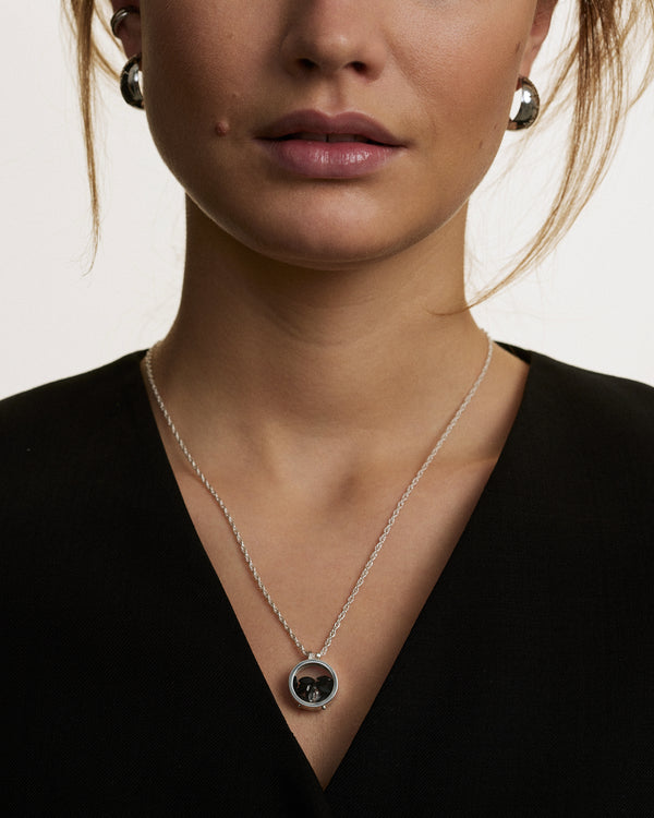 Secrets Blue Moon Twist Silver necklace