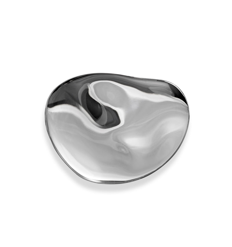 Oval brooch made of mirror-polished resin