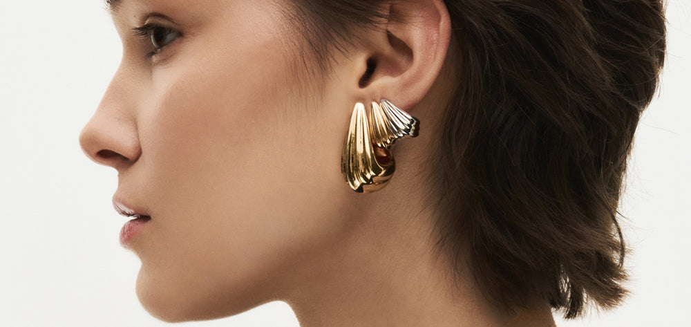 Jewelry for a Jumpsuit: How to Style It