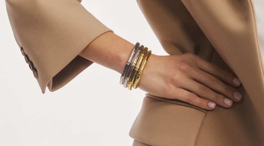 Jewelry in a capsule wardrobe – how to create a cohesive style for the whole year?