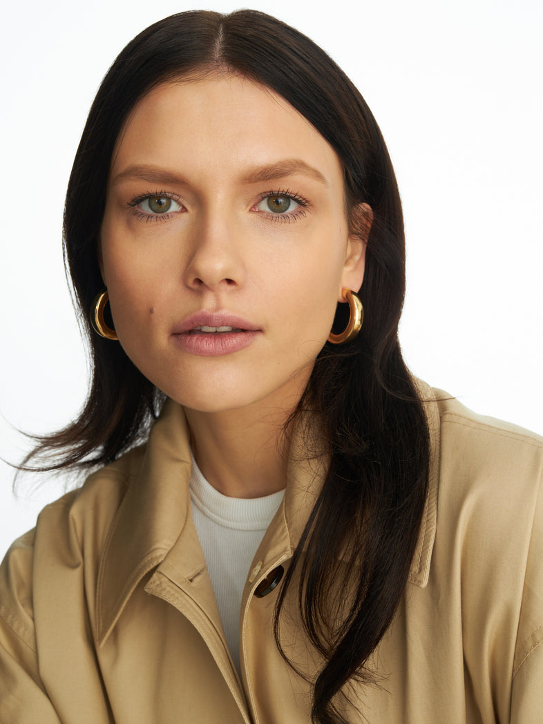  Gold-plated large teardrop earrings 