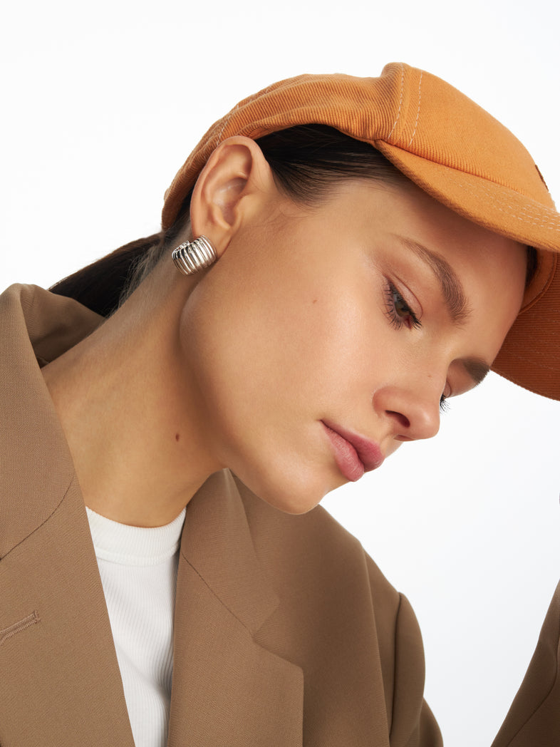  Gold-plated large teardrop earrings 3 