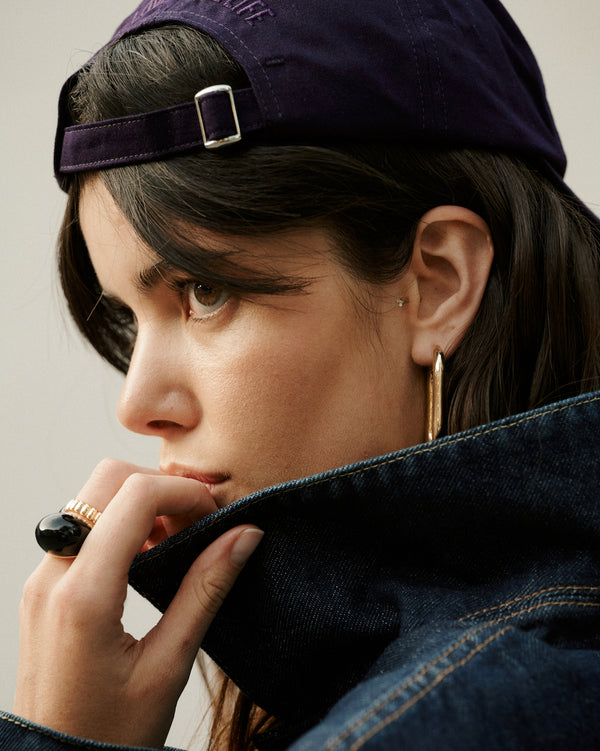 Viva Black XL - pozłacany pierścionek pokryty czarną emalią