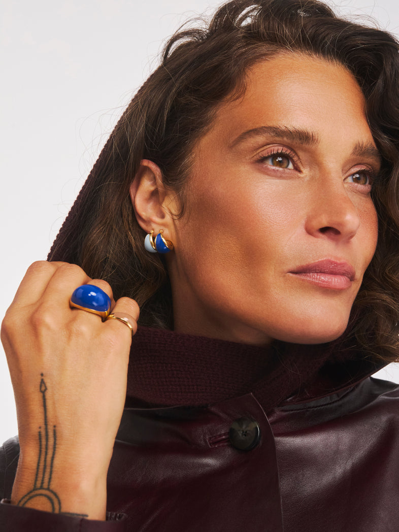  Small gold-plated earrings with navy blue enamel 2 