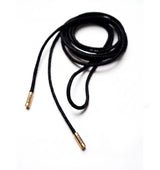Collier cordon noir avec détails plaqués or
