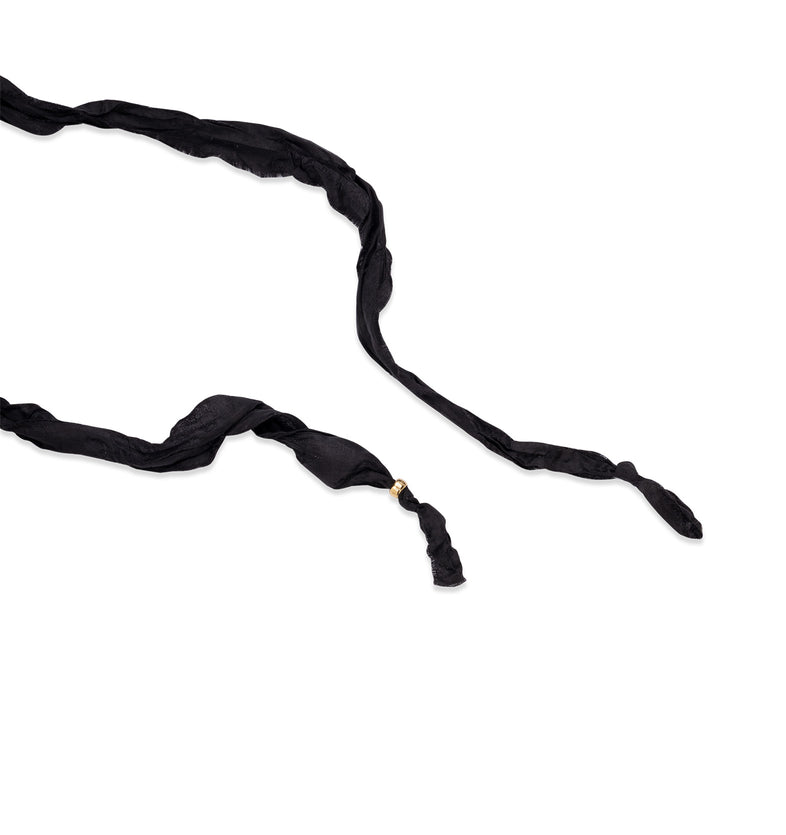  Złote korale z żywicy na czarnej wstążce - zakończenie wstążki 